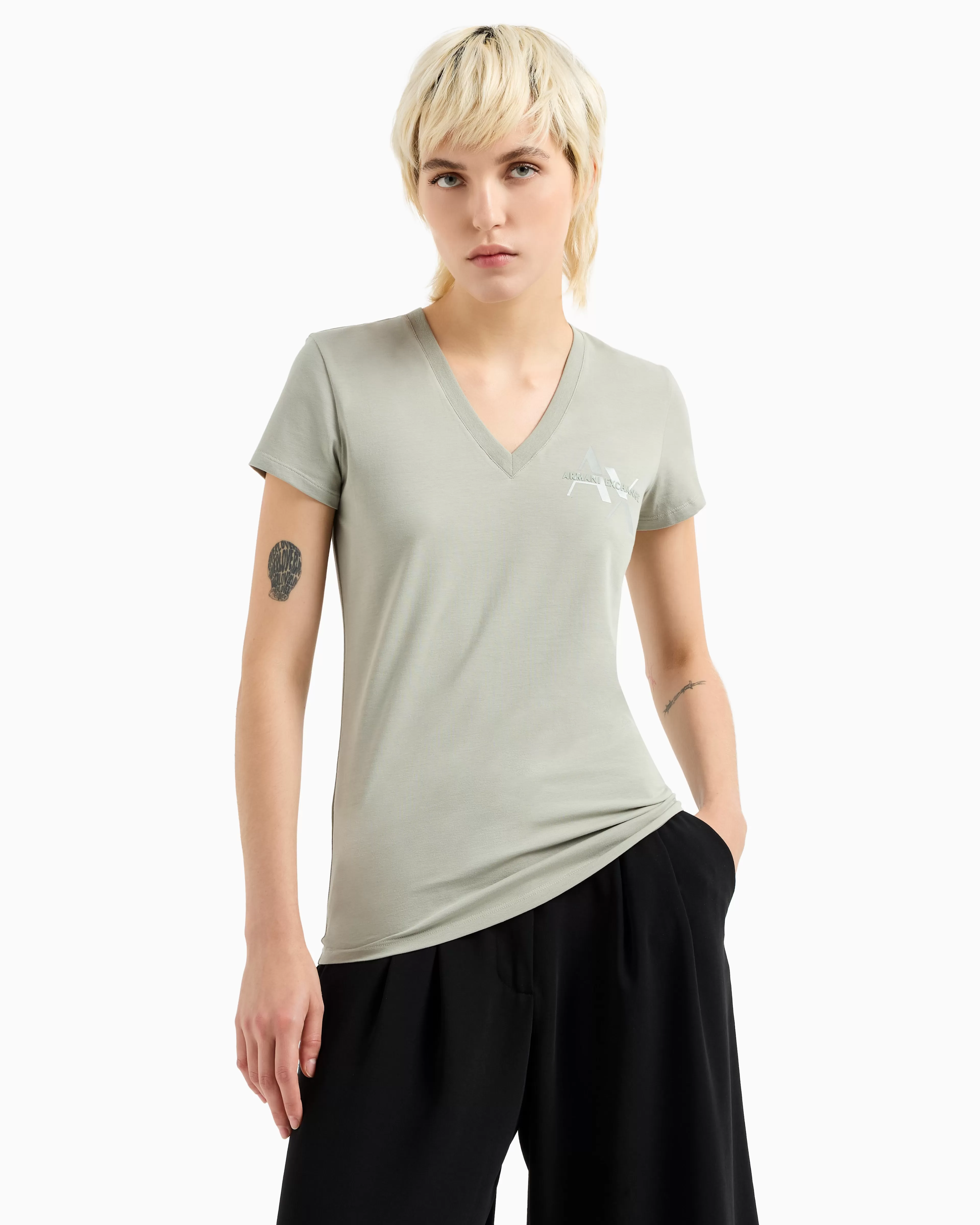 Armani Exchange Slim fit V-neck T-shirt with metal logo in ASV fabric* T-Shirts